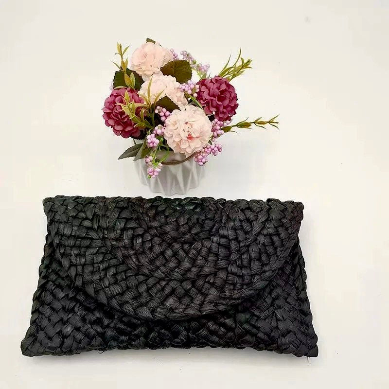 Handmade Corn Husk Casual Vacation Clutch